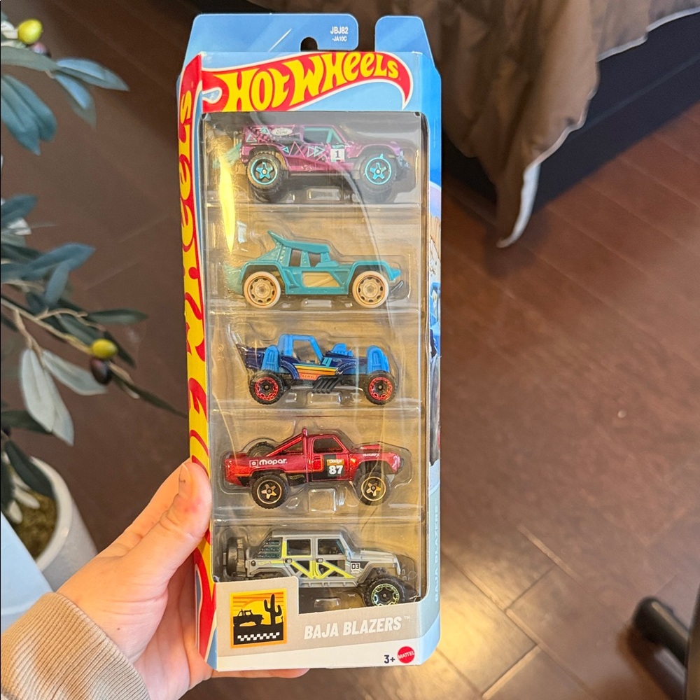 Hot Wheels Baja Blazers Off-Road Toy Car Set